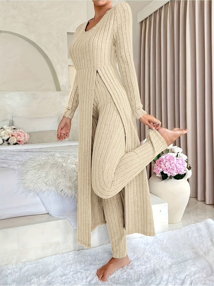 Ribbed Lounge Set – Cozy Layers – Relaxed Elegance