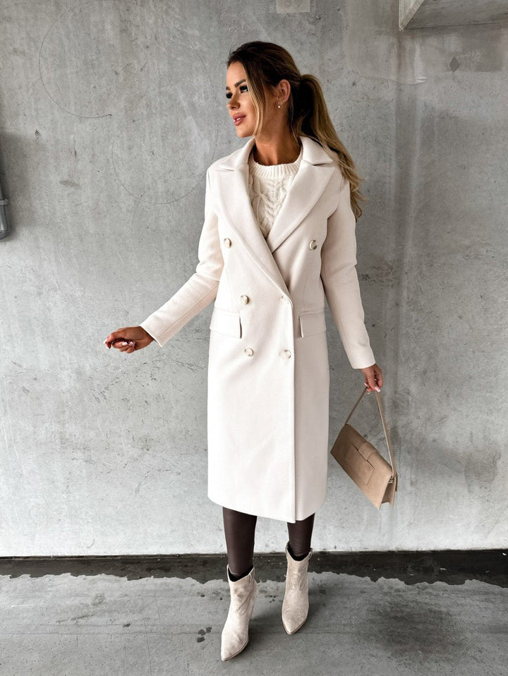 Tailored Coat – Timeless Elegance – Premium