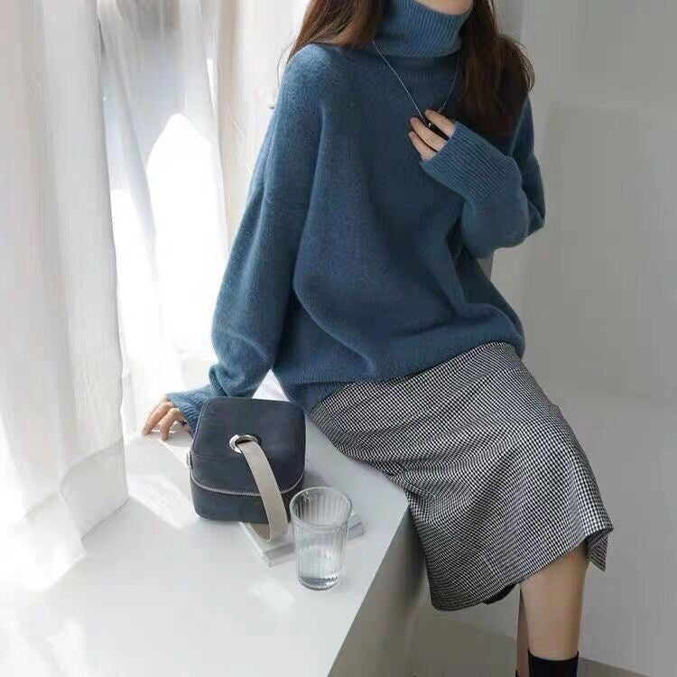Turtleneck Sweater – Relaxed Fit – Cozy Elegance